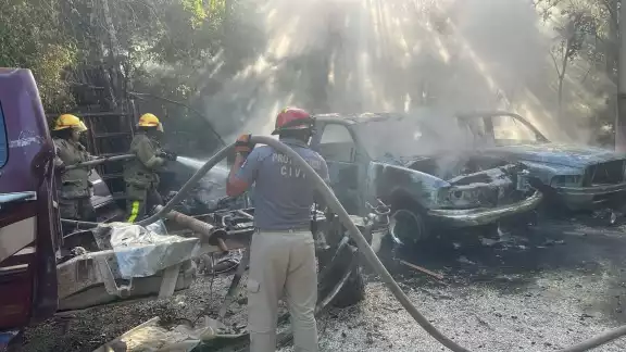Los coches fueron declarados como pérdida total Los coches fueron declarados como pérdida total
