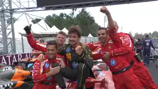 Leclerc triunfa en Monza: Ferrari ruge en casa mientras Red Bull tropieza; Checo termina 8