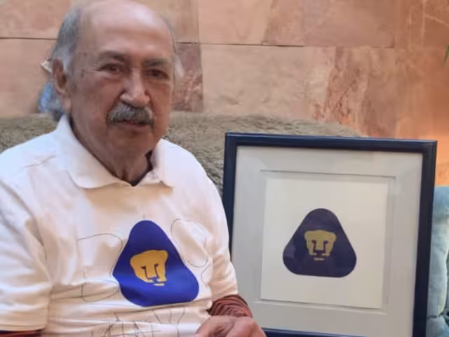 Muere Manuel 'Pajarito' Andarde, diseñador del escudo de los Pumas de la UNAM.