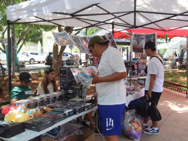 La comunidad que asiste no solo se enfoca en la venta, sino también en el intercambio