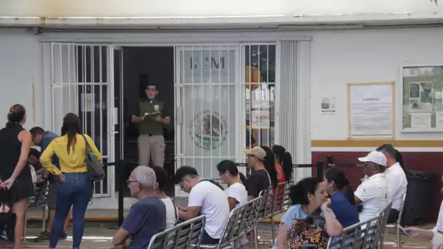 La mayoría de foráneos ilegales entró al país como turista y luego extendió su estancia