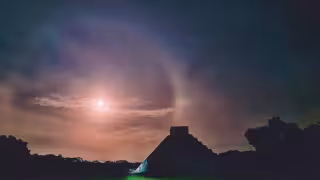 La Luna llena hizo aparecer una serpiente en Chichén Itzá: así fue el sorprendente fenómeno