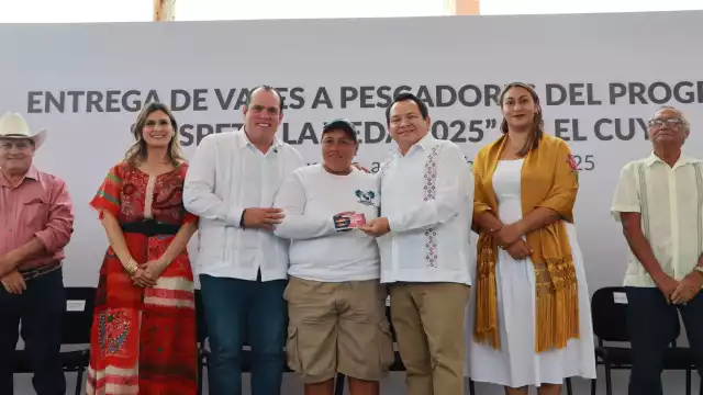 Se entregó a los pescadores de El Cuyo su apoyo de Respeto la Veda 2025