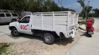 Motociclista resulta lesionado al chocar contra una camioneta en Tulum