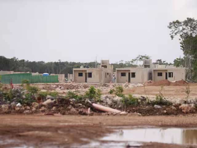 Debido a los altos costos, más de 82 mil familias de Benito Juárez se encuentran en situación de irregularidad o invasión