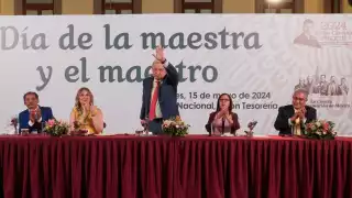 SNTE respalda continuidad de transformación nacional en evento del Día del Maestro en Palacio Nacional