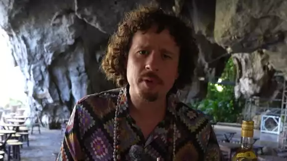 Luisito Comunica realizó un video en Cuba explorando la comida del país Luisito Comunica realizó un video en Cuba explorando la comida del país
