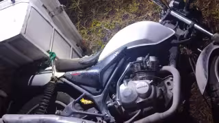Vecinos descubren unidad sospechosa en carretera Escárcega-Chetumal
