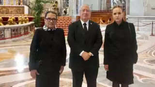 Rosa Icela Rodríguez despide al Papa Francisco en el Vaticano reafirmando el compromiso de México con el legado humanista del pontífice