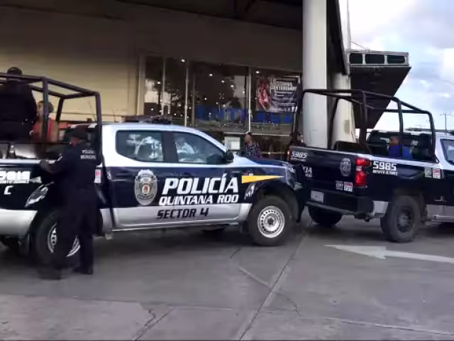 Quintana Roo lidera los robos a negocios en la Península con 713 casos (80.3%).