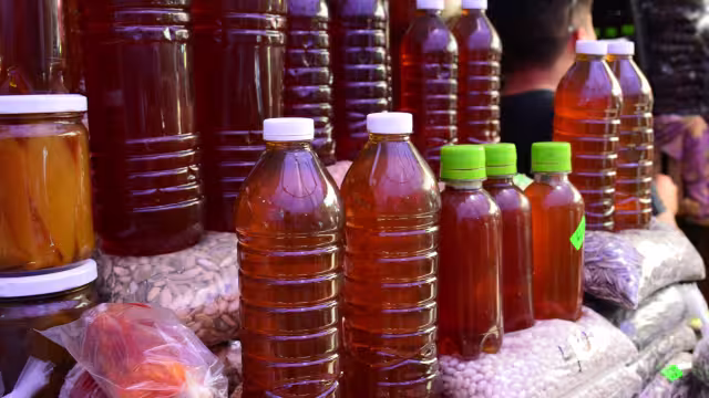 Por otra parte, la mortandad de abejas les preocupa, ya que señalan que está ligada al clima