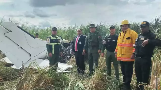En Venezuela una avioneta usada para el tráfico de drogas y enb la que viajaban dos mexicanos, se deplomó