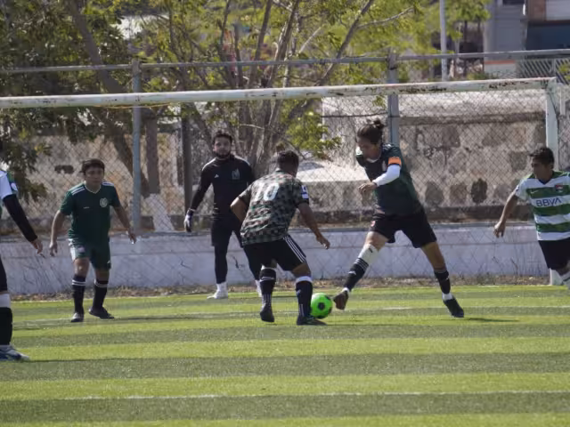 La segunda mitad de la tabla incluye a equipos como Cruz Azul, Real UCS FC