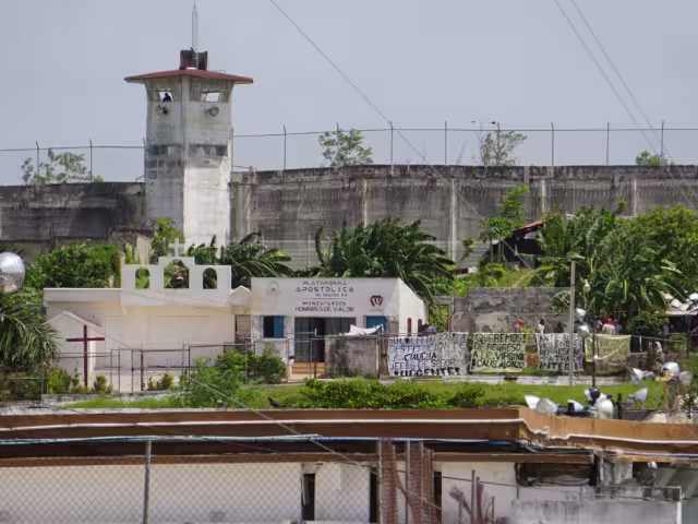 "Mejoras en Penales de Campeche: Intervención y Capacitación en 2025