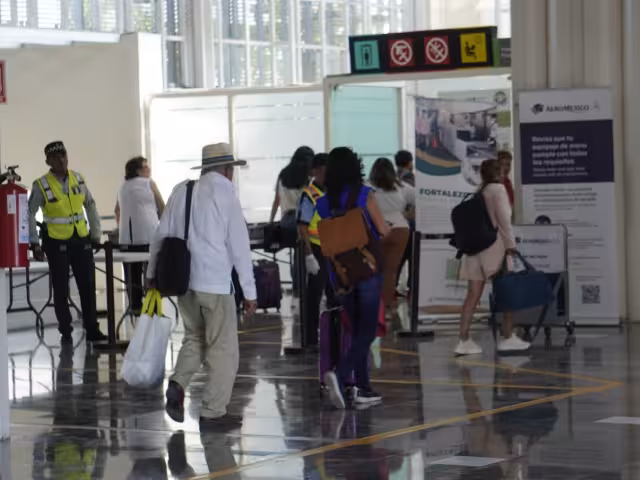 Campeche busca alternativas ante la suspensión de vuelos de Mexicana de Aviación