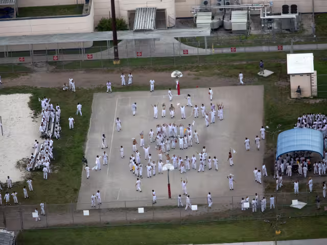 El centro ‘Alligator Alcatraz’ fue abierto a principios de julio y opera en una pista abandonada de un aeropuerto al oeste de Miami