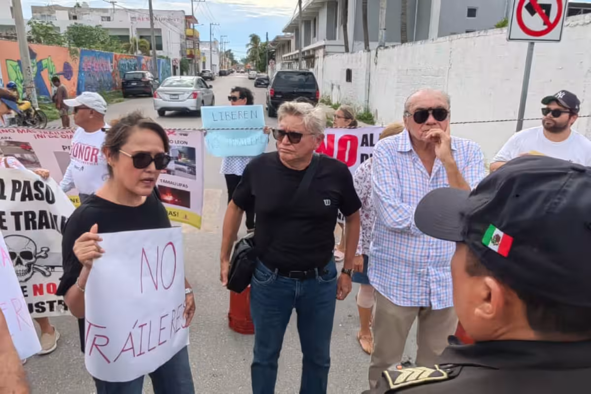 Vecinos de Progreso exigen seguridad y bloquean el paso de tráilers por ...