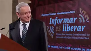 AMLO reconoce el rol crucial del periodismo en las transformaciones de México