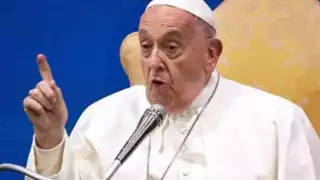 Papa Francisco llama a llevar paz y bondad en un mundo de divisiones