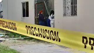 Hombre fallece al tirarse del segundo piso de su domicilio en Cancún