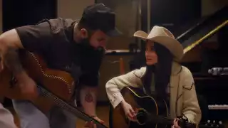 Carin León y Kacey Musgraves estrenan "Lost in translation"; Esta es la letra en español 