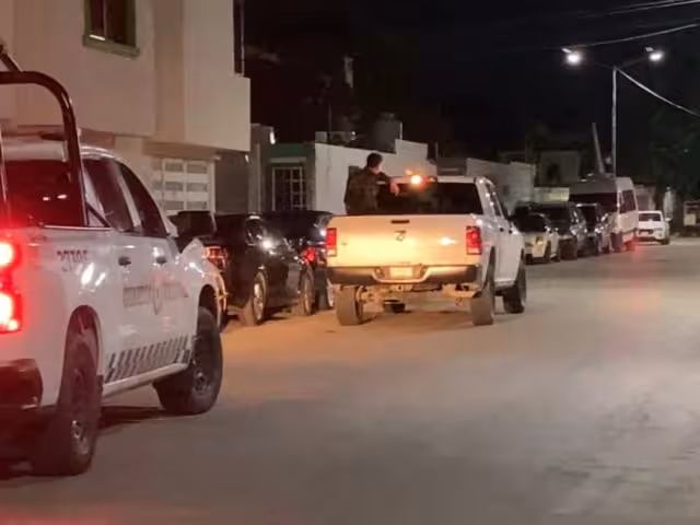 Autoridades realizaron un cateo en la colonia Fidel Velázquez, en San Francisco de Campeche.