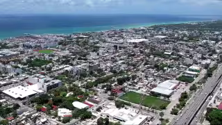 Asentamientos irregulares ponen en riesgo cenotes y el mar