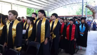 Egresados de preparatoria en Yucatán no perdieron su lugar en la universidad, informa Segey