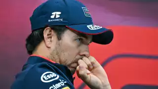 Checo sin mejoras en la P1