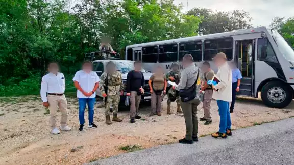 Elementos de diferentes dependencias federales acudieron a la zona dañada. Elementos de diferentes dependencias federales acudieron a la zona dañada.