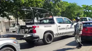 Detienen a dos hombres por extorsionar al dueño de una taquería en Cancún