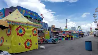 Falla en juego mecánico en la Feria de Ciudad del Carmen deja un menor y un adulto heridos