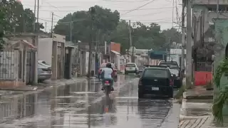 Continuarán las lluvias en Campeche hasta la próxima semana por canal de baja presión