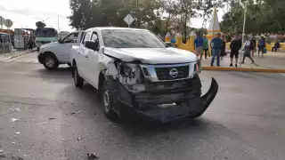 Choque en Campeche deja daños por más de 10 mil pesos y caos vehicular