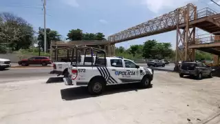 Hallan cuerpo sin vida en el puente  4 carriles de Ciudad del Carmen
