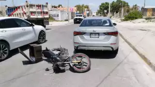 Choque en Ciudad del Carmen deja daños materiales