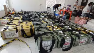 Continúan llegando paquetes electorales al Consejo Municipal de Ciudad del Carmen 