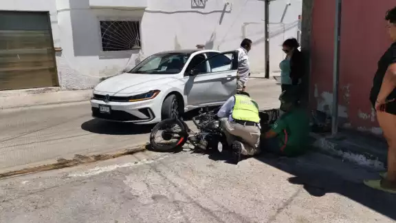 Moteros heridos en accidente Moteros heridos en accidente