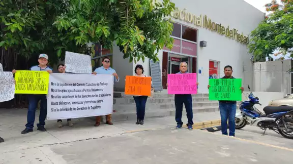 Evaluadores con 20 años de antigüedad denuncian despido en Monte de Piedad.