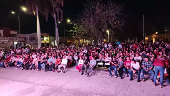 Los morenistas de Campeche mostraron su apoyo a la candidata presidencial de Morena, Claudia Sheinbaum Pardo Los morenistas de Campeche mostraron su apoyo a la candidata presidencial de Morena, Claudia Sheinbaum Pardo