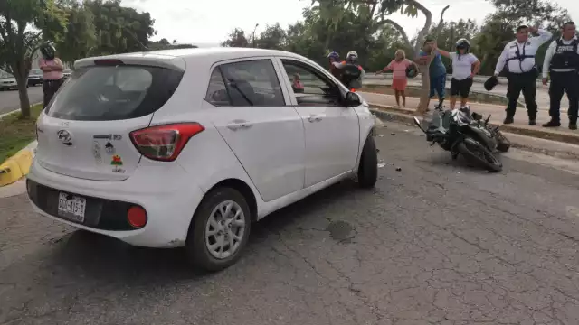 Accidente en la Avenida Morazán deja a dos lesionados y un detenido.