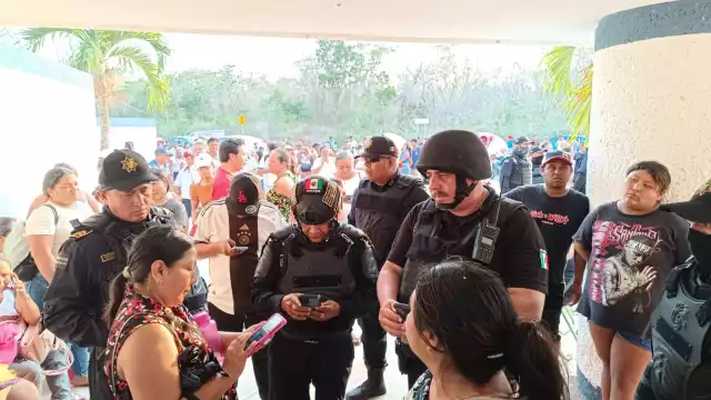 Un grupo de choque que se enfrentó con la ciudadanía, por lo que intervino  la policía estatal