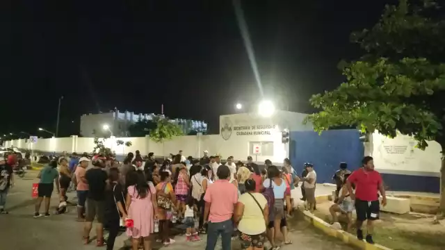 Los manifestantes se presentaron en la SSC de Playa del Carmen.