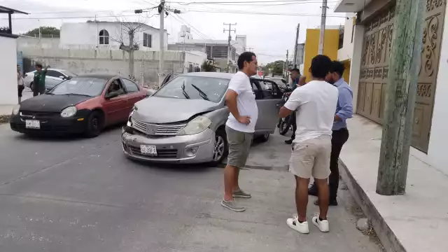No respetó el alto y provocó accidente en la calle 70