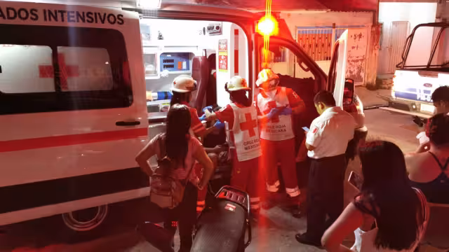 El joven recibió varias apuñaladas en el cuerpo