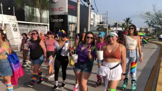Realizan marcha del Orgullo LGBTQ+ en Cancún