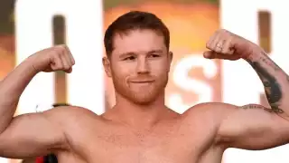 Padre de David Benavidez acusa a Canelo Álvarez de manipular el sistema del boxeo 