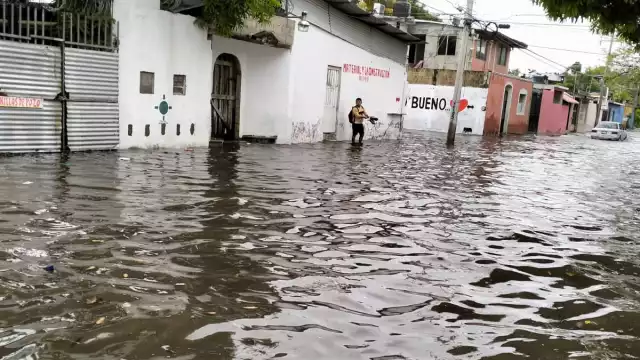 Existen retrasos en algunas zonas donde la vialidad se divide a un solo carril