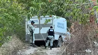 Encuentran cuerpo de un hombre con huellas de tortura en un camino de terracería en Cancún