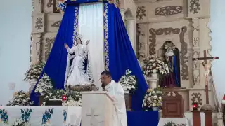 Celebran con solemne misa el 62 aniversario de la coronación de la Santísima Virgen de la Asunción